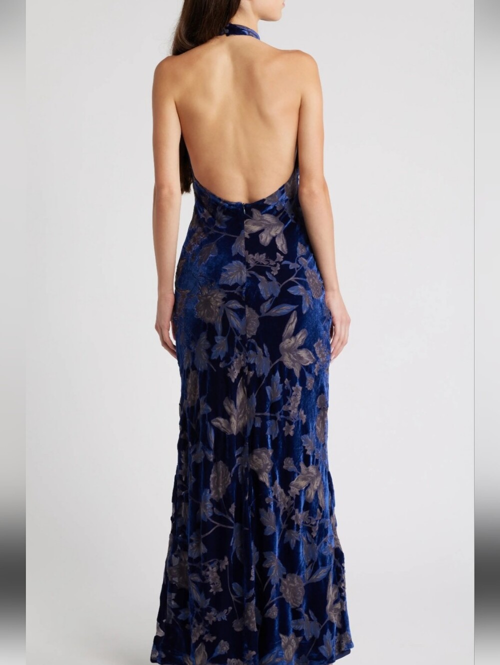 Lulu’s Navy Floral Velvet high neck Halter maxi Dress w/slit and open back SizeM - Picture 2 of 11